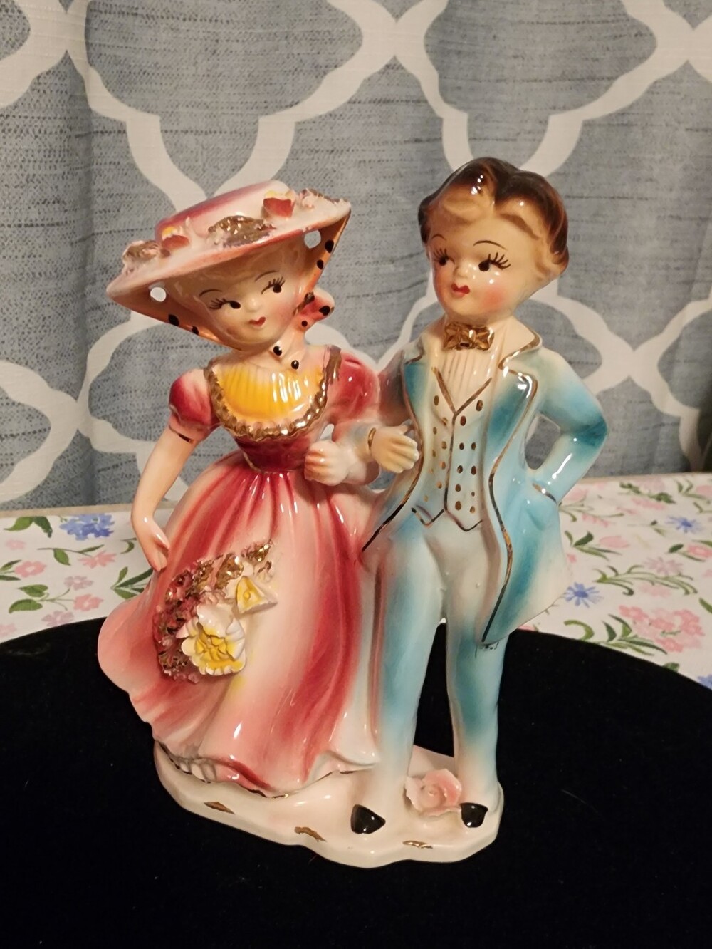 Vintage Ceramic Couple Figurine in Pink and Blue.